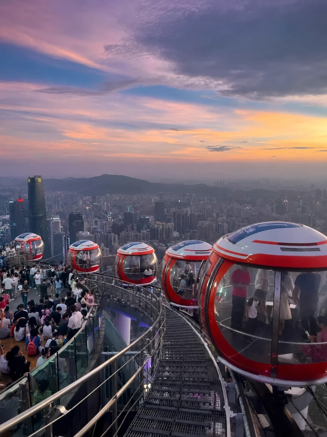 Bubble Tram de Canton Tower