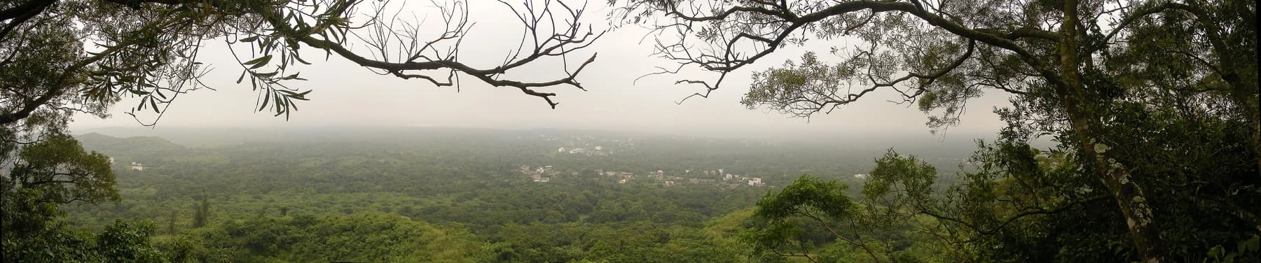 Paisaje volcánico visto desde el geoparque de Haikou