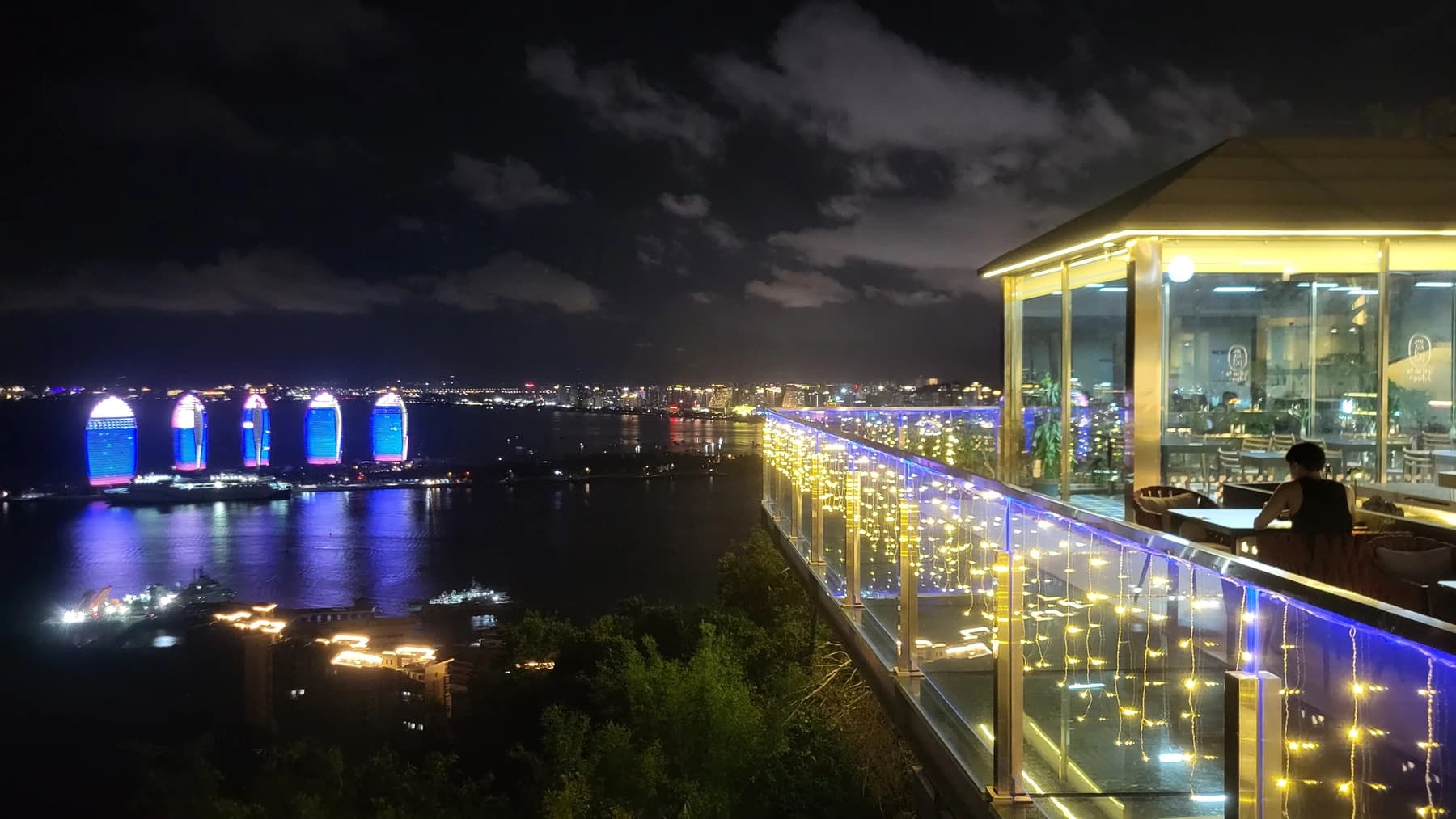 Dadonghai y Luhuitou: ruta de la ciudad a la puesta de sol en Sanya