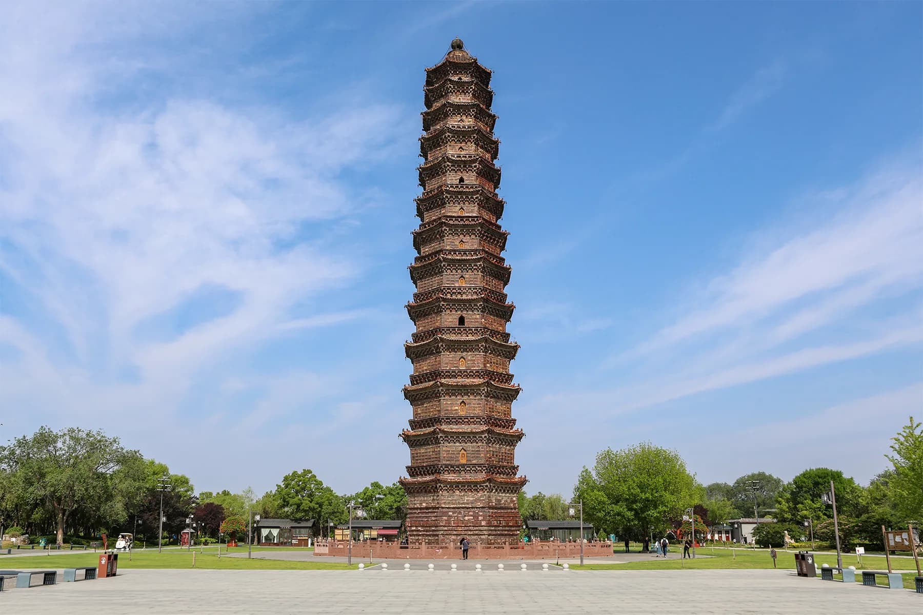 Brown glazed-brick Iron Pagoda in Kaifeng