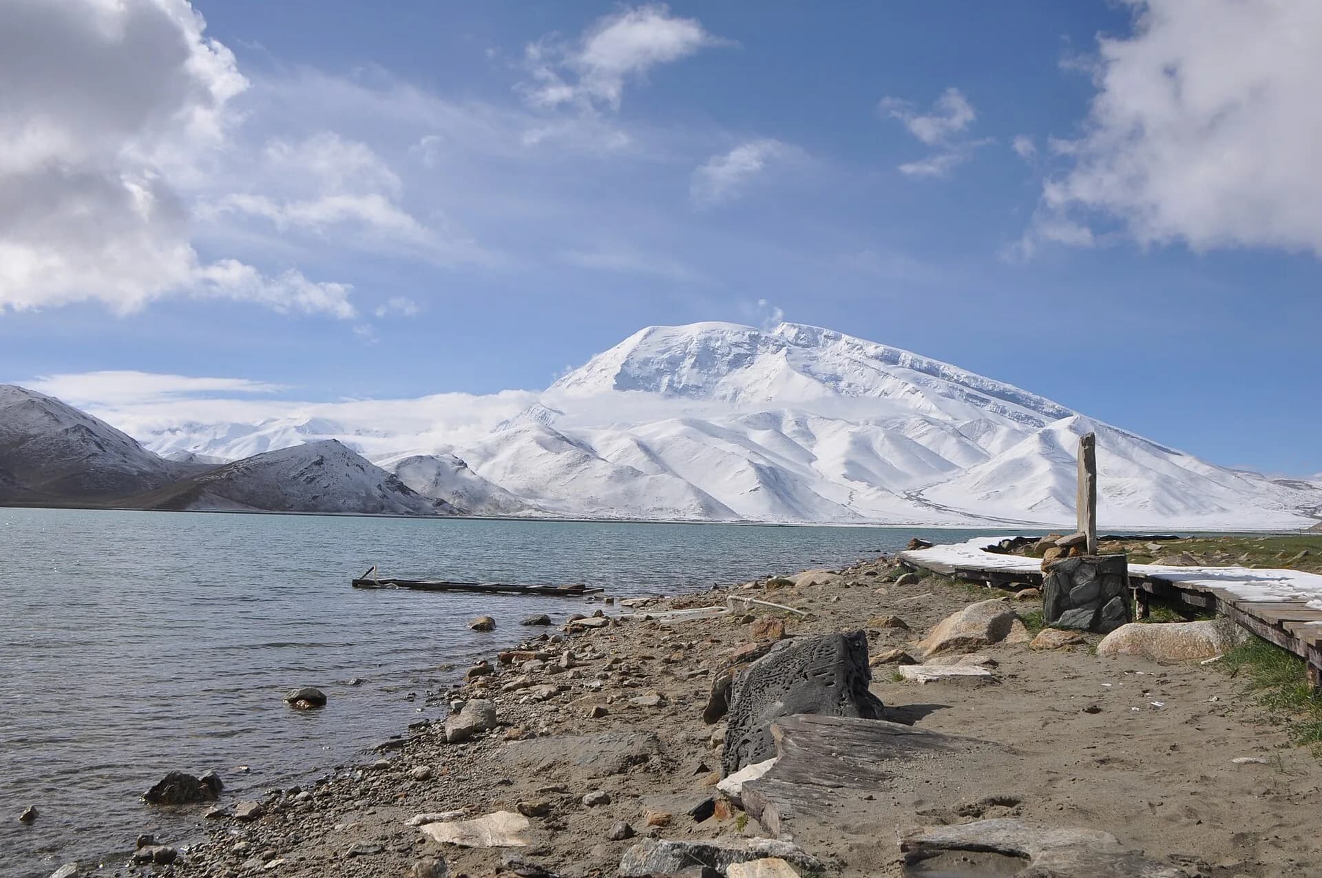 Guía del lago Karakul y Muztagh Ata: la altitud es el itinerario