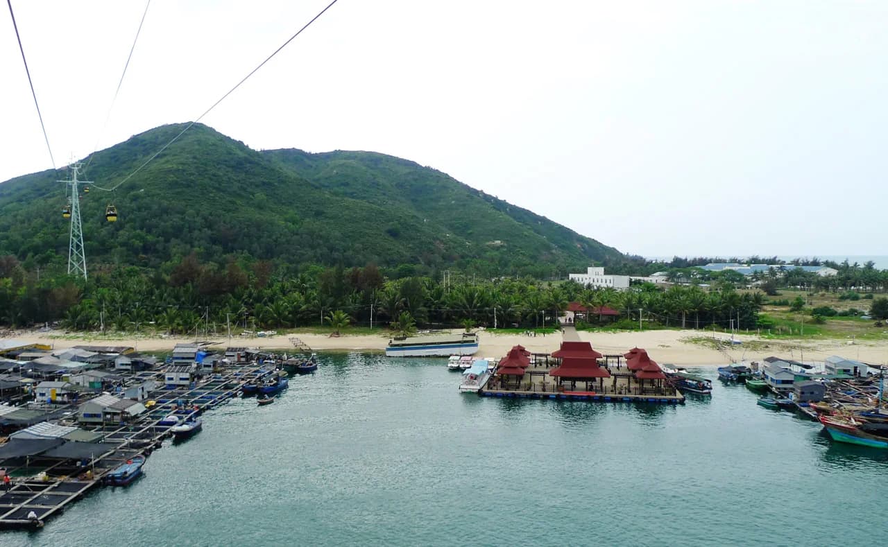Nanwan Monkey Island and Daidai Island