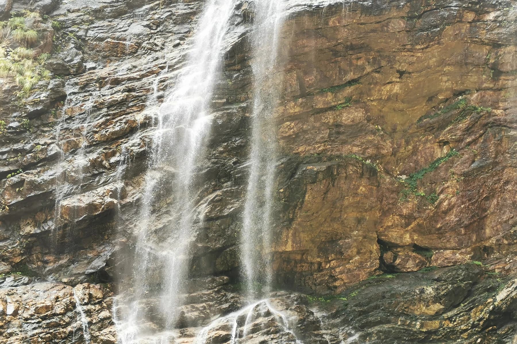 Sandiequan Waterfall