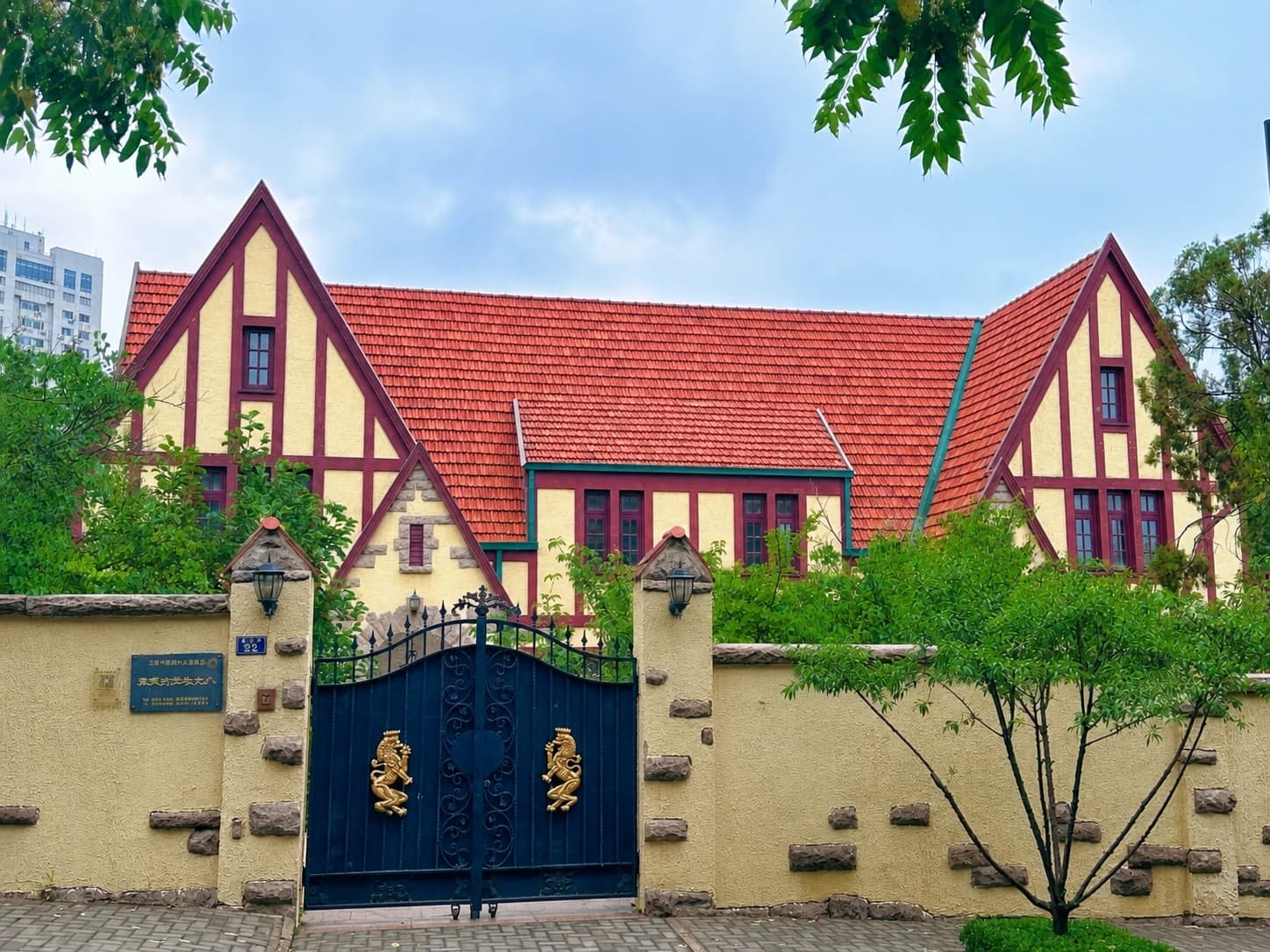 Arquitectura de estilo occidental en Eight Great Passes