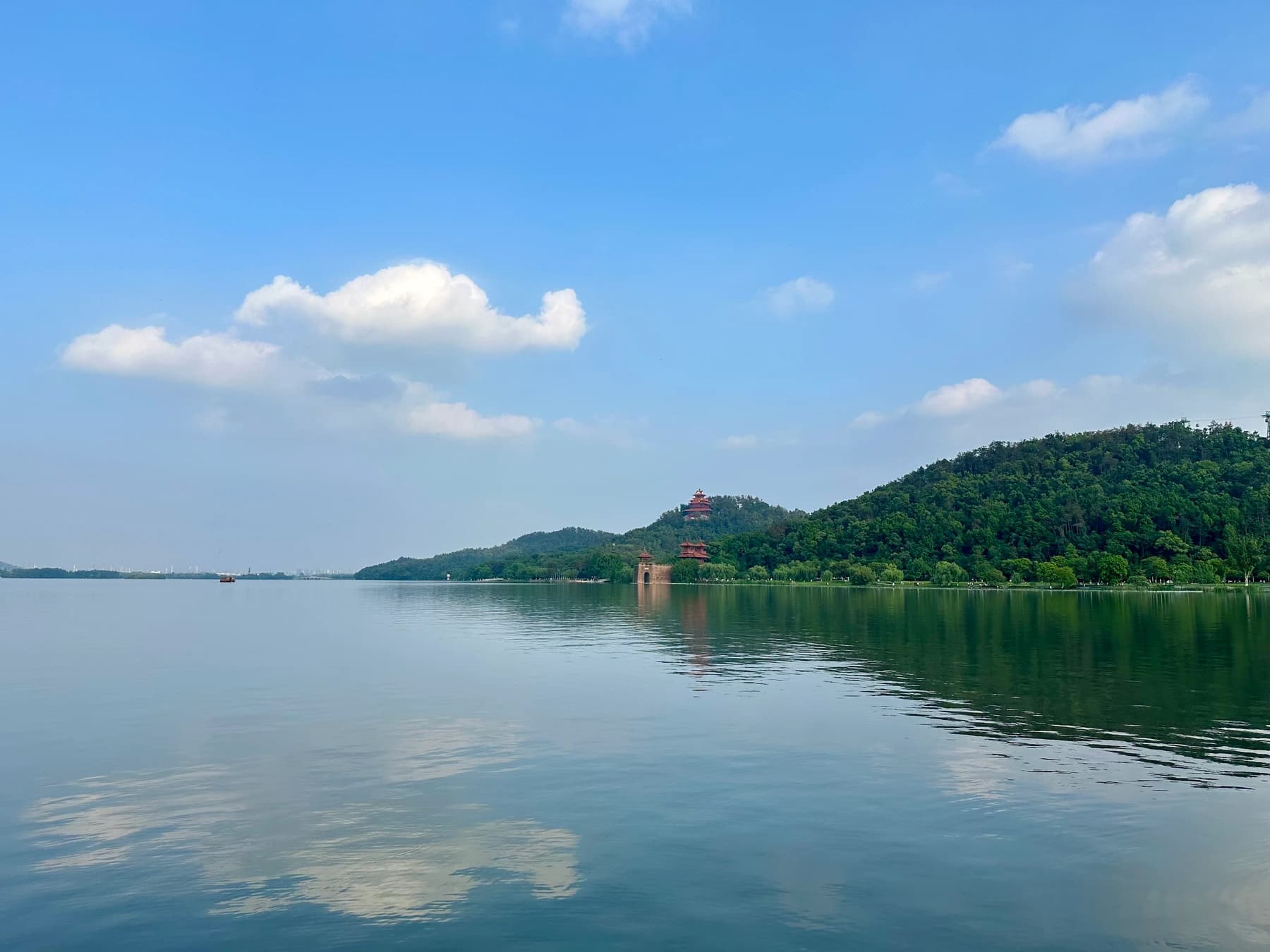 Lago del Este de Wuhan: elige Tingtao o Moshan, no toda la vía verde