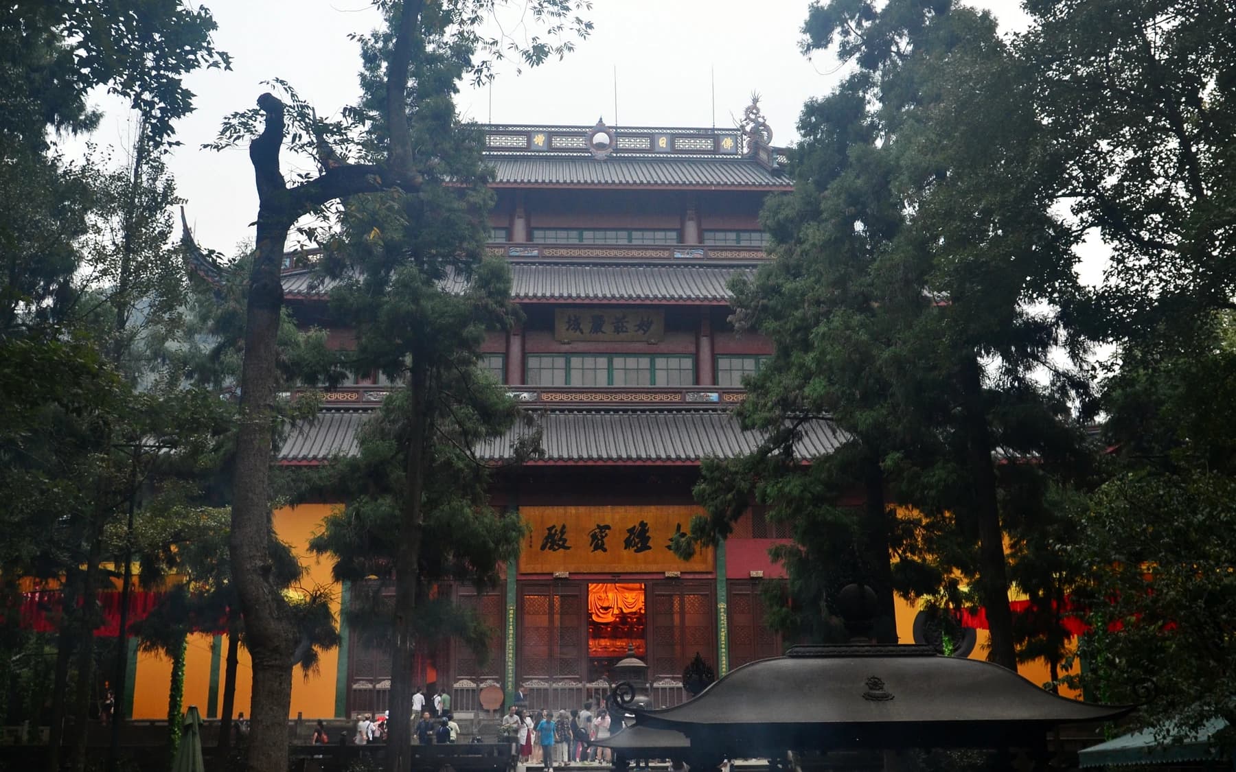 Guía de Lingyin Temple y Feilai Peak: reserva, orden y ruta
