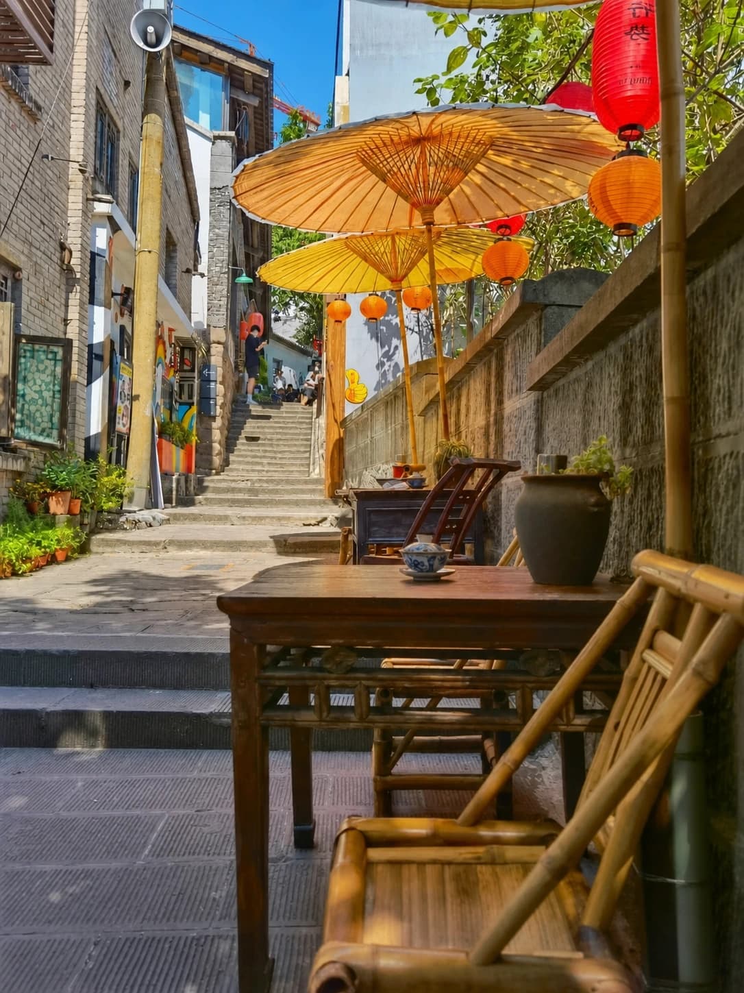 Lugar para una pausa de té a lo largo de la Pasarela de la Ciudad Montaña