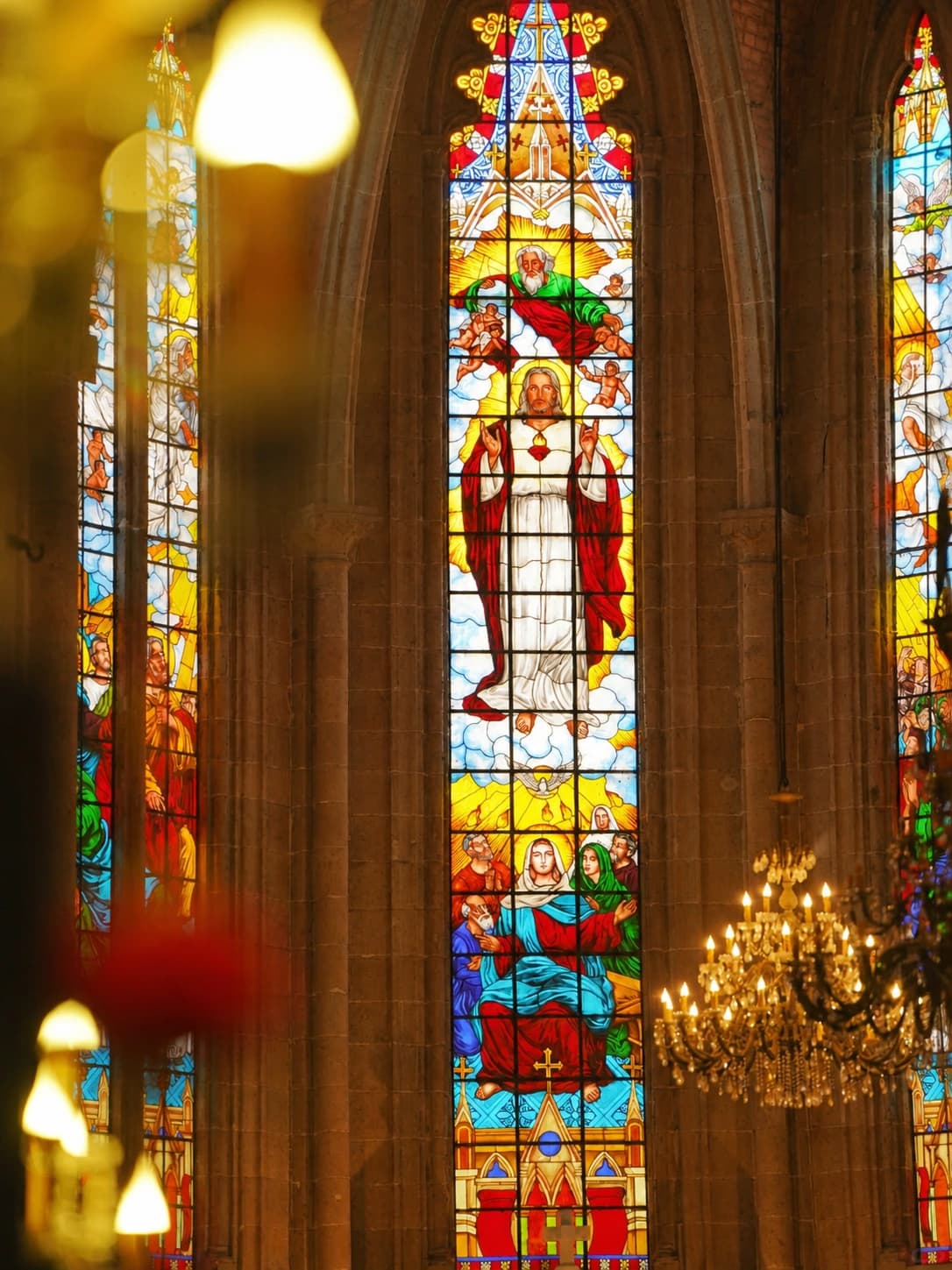Vista de una esquina del interior de Sacred Heart Cathedral