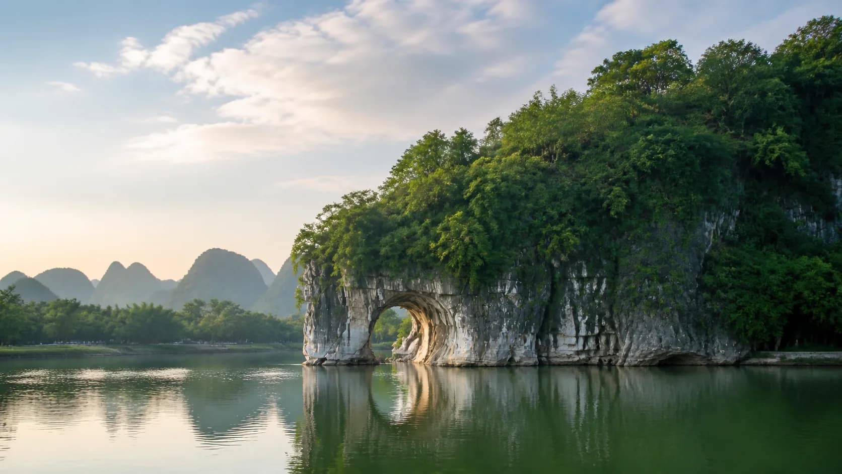 Elephant Trunk Hill de Guilin: puertas, ruta y guía de 2026