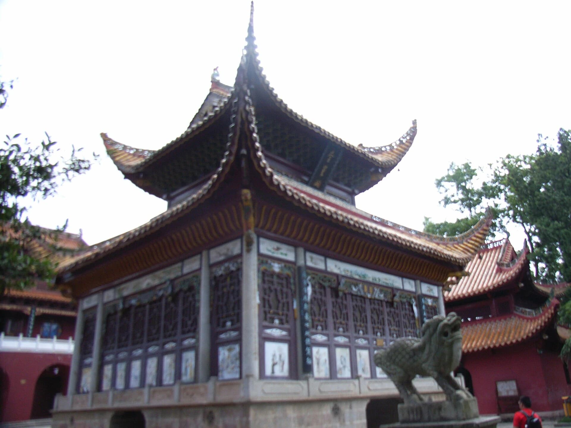Salas tradicionales y patios del Gran Templo de Nanyue