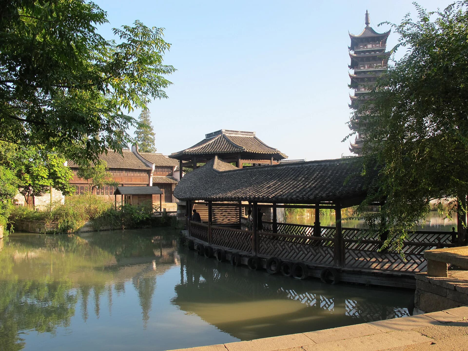 Covered bridge and White Lotus Pagoda in Wuzhen West Gate