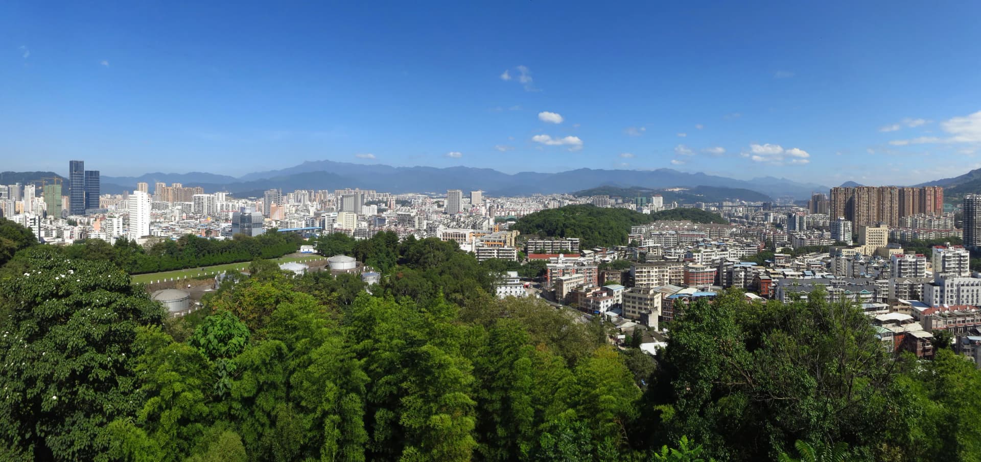 Ciudad de Longyan vista desde Lotus Mountain