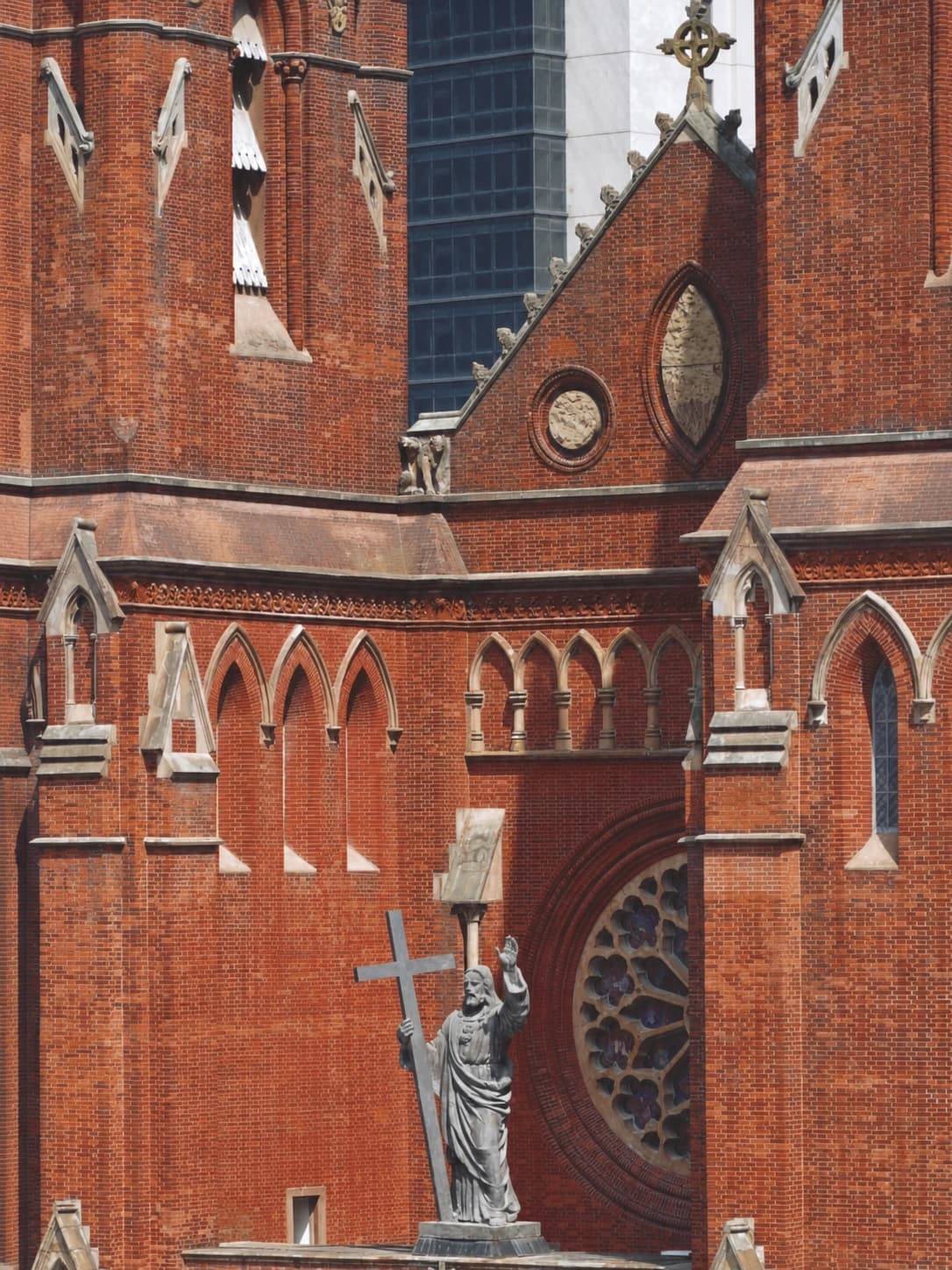 Una esquina de la Plaza de la Catedral de San Ignacio